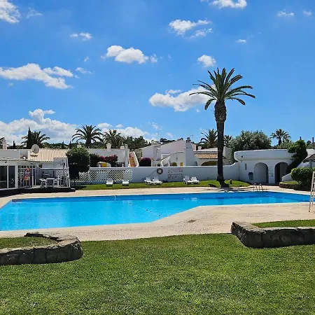 Vilamoura 3br Villa, Ac, Pool Access & Golf Nearby *