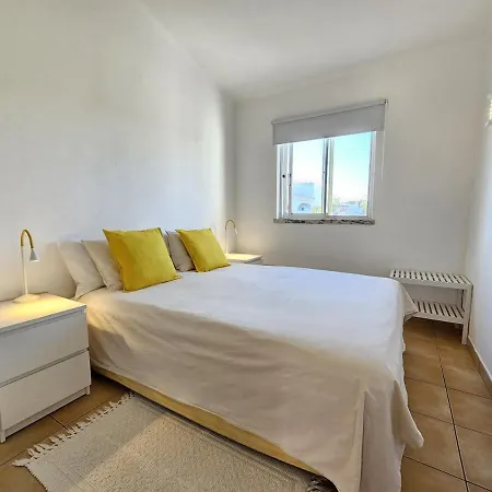 Vilamoura 3br Villa, Ac, Pool Access & Golf Nearby * Quarteira